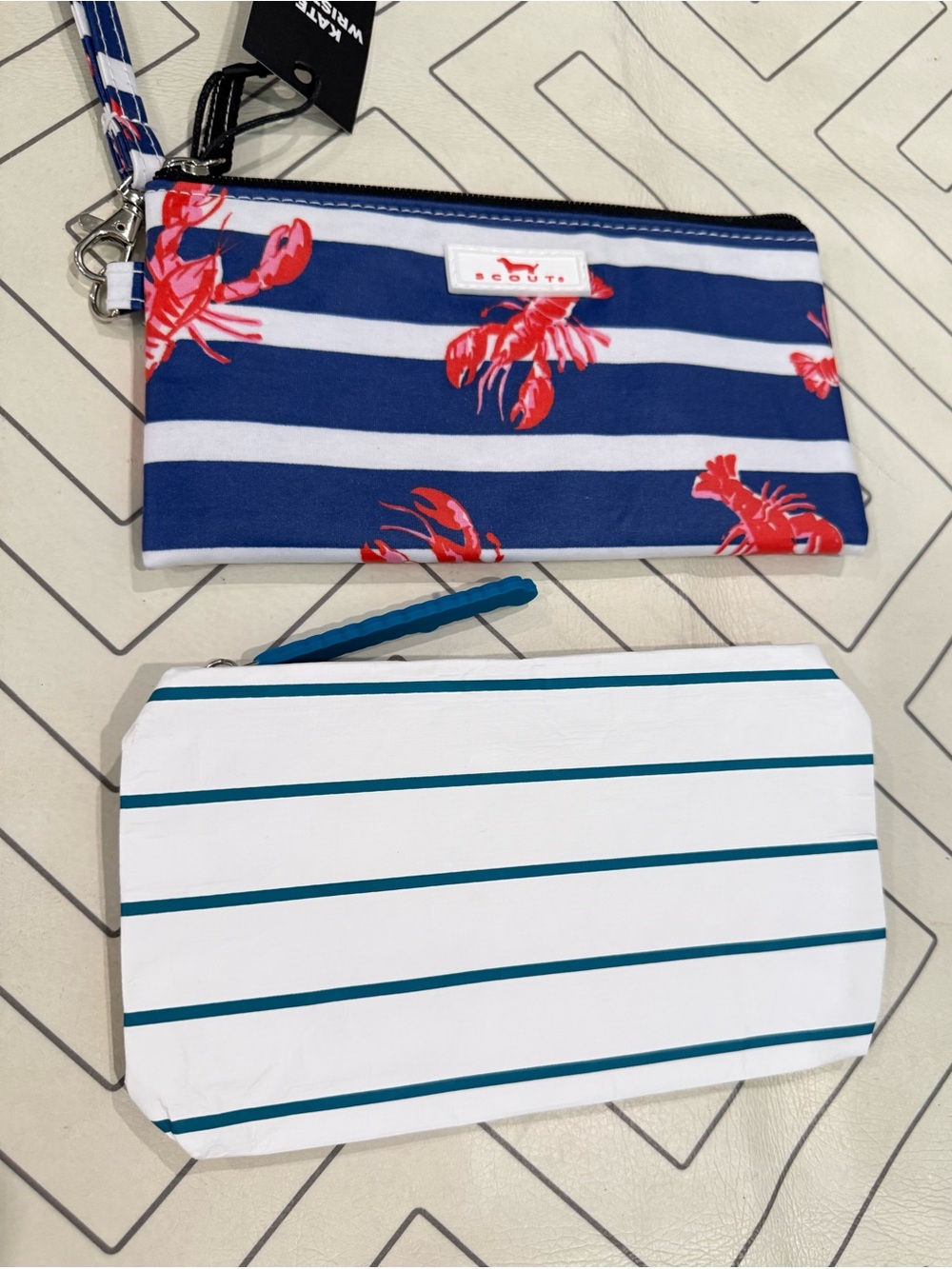 Bundle of Small Wet Pouches - Picture 2 of 12